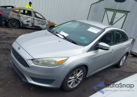 2015 Ford Focus Se z USA, uszkodzony, nr VIN 1FADP3F22FL229168